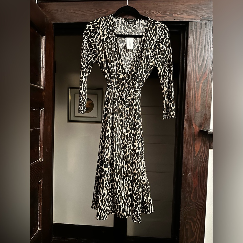 BR cheetah print wrap dress *NWT*